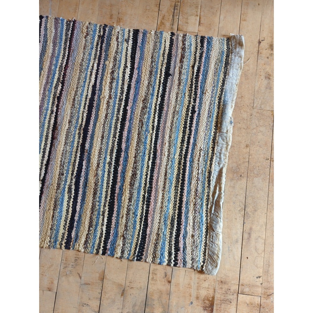 Antique Imported Swedish HandMade Rag Rug Runner (25 x 147 inches ) - Picture 2 of 9